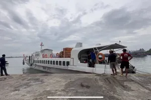 Cấp phép tàu chở hàng hóa ra đảo Cù Lao Chàm sau nhiều tháng chờ đợi