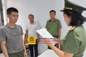 Bắt 2 thanh niên tàng trữ nhiều súng đạn