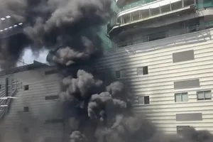 Cháy lớn tại dự án cao ốc phức hợp Nguyễn Kim