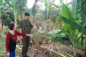 Công an lao ra sông cứu 2 học sinh bị nước cuốn