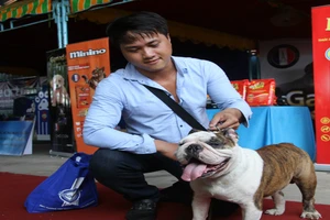 Lần đầu tiên miền Tây tổ chức thi nhan sắc cho chó