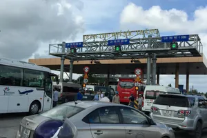 BOT Cần Thơ-Phụng Hiệp yên ổn, BOT Sóc Trăng 'dậy sóng'