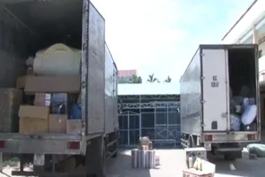 Bắt 3 xe chở thực phẩm, linh kiện không rõ nguồn gốc