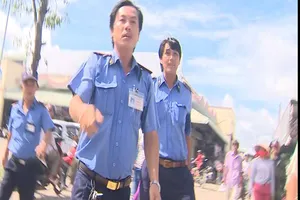 Phóng viên VTV tại Cần Thơ bị bảo vệ chợ cản trở tác nghiệp