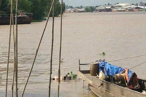 Thua độ World Cup, thanh niên nhảy cầu Mỹ Thuận tự tử