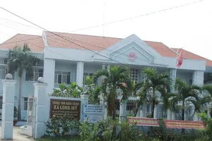 Cựu chủ tịch xã ở Vĩnh Long bị khởi tố tội tham ô