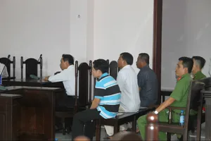 Chuyên gia luật nói về vụ 'bị cáo biến mất, tòa phải hoãn xử'