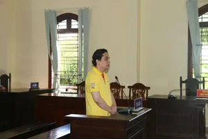 Hứa tặng vàng, ô tô lừa đảo hàng trăm triệu đồng