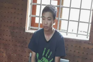 Thanh niên đâm chết đối thủ sau khi bị đuổi đánh