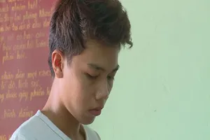 Bé 12 tuổi bị bạn quen qua mạng xâm hại tình dục