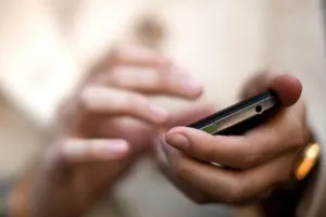 Sau câu 'Vợ anh bị lừa rồi', nữ cán bộ mất hơn 800 triệu