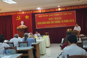 Sở TT&TT Cần Thơ đang thông tin về vụ đổi 100 USD bị phạt