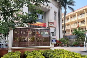 Kỷ luật cảnh cáo Chủ tịch Ủy ban MTTQ Việt Nam TP Cần Thơ