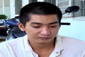 Trộm xe hết xăng, kẻ trộm chờ trời sáng mang đi sửa