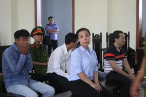 Hoãn xử vụ cựu nữ phóng viên nhận 280 triệu để gỡ bài viết