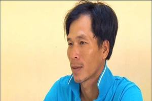 Thầy dạy võ nhiều lần đưa bé gái 15 tuổi vào cà phê sân vườn