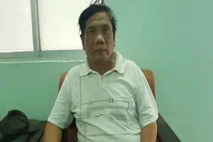 Nghi phạm đâm chết người tình khai 'đang sống cùng 2 vợ'