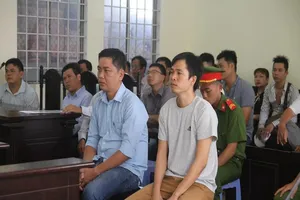 Hoãn xử 2 cựu công an đánh người vi phạm giao thông