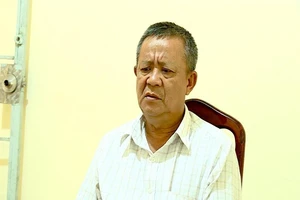 Mẹ gửi con gái 6 tuổi nhầm cho lão yêu râu xanh