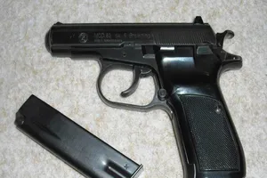 Ảnh minh họa sung quân dụng trên Internet