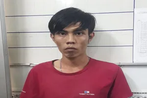 Sập bẫy 'Tuyển người phục vụ tình dục cho các chị'