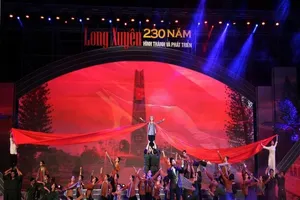 Văn nghệ chào mừng