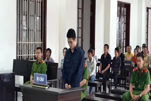 Cha thiệt mạng vì đi tìm kẻ đạp vào chân con
