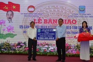 Bàn giao 125 căn nhà đại đoàn kết cho hộ nghèo ở Sóc Trăng