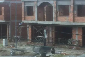 Cần Thơ: Sập giàn giáo, 3 người nhập viện