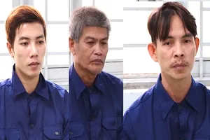 Khởi tố nhóm người buôn bán hàng cấm ở Vĩnh Long