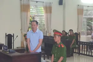 Kẻ đá trung tá công an tử vong lãnh 10 năm tù