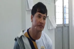 Bắt giữ kẻ ném đá, chém bị thương thanh tra giao thông