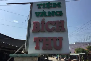 Tiệm vàng bị cướp