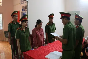 Chiếm hơn 6 tỉ đồng của hụi viên đi mua đất