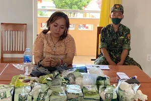 Biên phòng An Giang bắt 5 người cùng hơn 32 kg ma túy