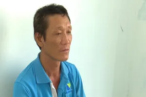 Đang rửa xe ăn trộm thì công an tới