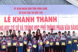 Phó Chủ tịch nước dự khai giảng ở Vĩnh Long