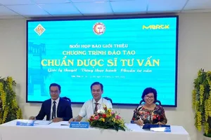 Cần Thơ: Lần đầu đào tạo chuẩn dược sĩ tư vấn theo yêu cầu