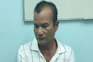 Lấy đá xây dựng nói là thiên thạch để lừa bán giá hàng tỉ đô