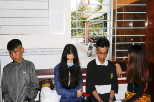 Cần Thơ: Nhóm thanh niên tổ chức 'tiệc' ma túy ở nhà trọ