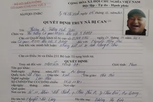 Khởi tố 2 người bắt, đánh lực lượng phòng chống COVID-19