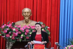 Chủ tịch Quốc hội làm việc với Ban chỉ đạo bầu cử An Giang