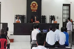 Vụ sập tường làm 7 người chết: 7 bị cáo đều hưởng án treo