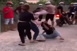 Nữ sinh lớp 7 bị xâm hại, bị đánh ghen phải uống thuốc tự tử