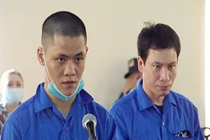 An Ngọc Hà (36 tuổi, ngụ tỉnh Hà Nam) và Nguyễn Đức Tài. Ảnh: TT