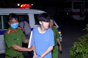 Bắt tạm giam thiếu niên sát hại bạn giấu xác 