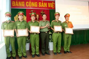 Thưởng nóng lực lượng phá vụ án giết người trong đêm