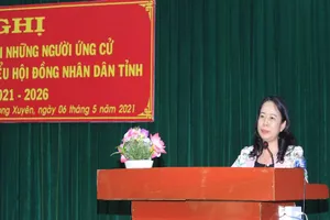 Phó Chủ tịch nước tiếp xúc cử tri ở An Giang