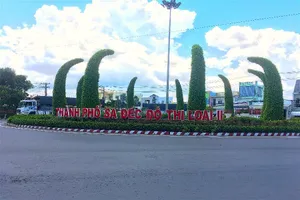 Đồng Tháp xét nghiệm sàng lọc COVID-19 hơn 196.000 dân ở 2 thành phố