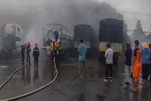 Công an điều tra vụ rò rỉ axit clohiđric ở bến xe Vĩnh Long